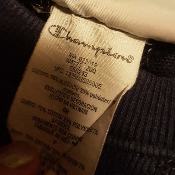 Champion Sweater - Picture 9 of 11